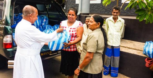 Hampers Distribution In Galle